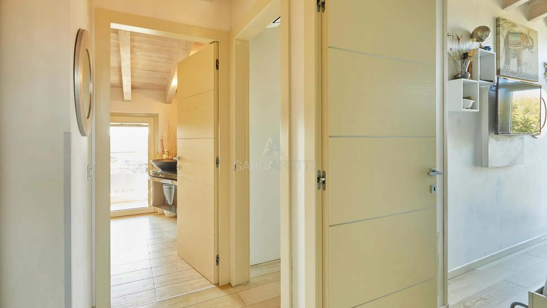 King Loft - Attico Vista Lago Sirmione 0*,  Olaszország
